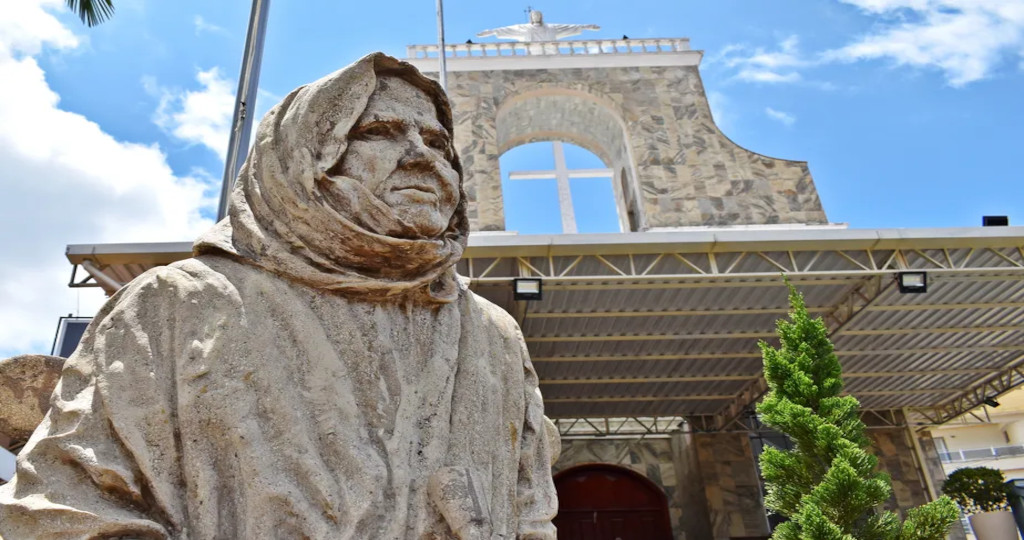 Percorra os passos de Nha Chica!